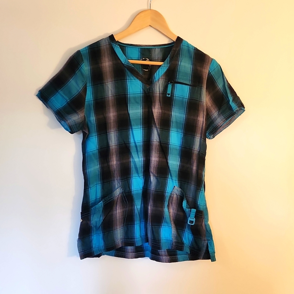 Health Pro Blue Black Plaid Scrub Top Chest Zipper ID Tag Clasp